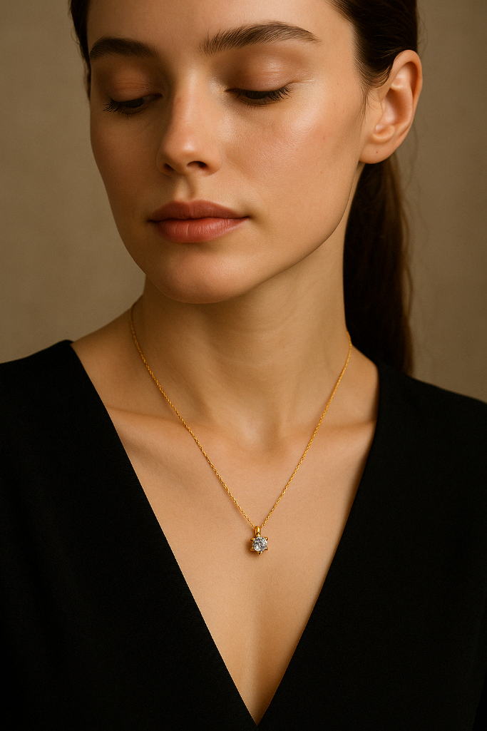 Lioraé Pure Light Solitaire Necklace